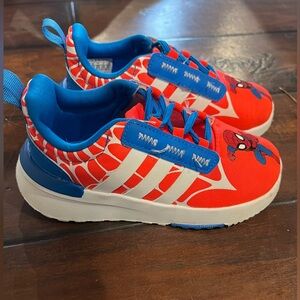 adidas Racer TR21 Spider-Man Sneaker - Toddler 8K